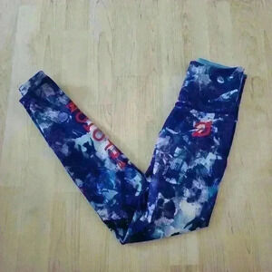 With peloton reversible leggings size xs